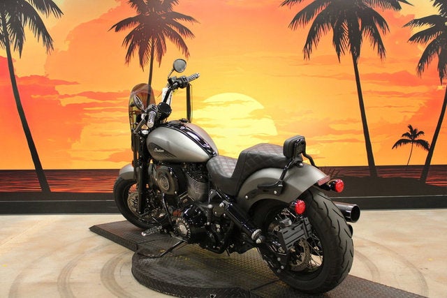 2023 Indian Chief Bobber Dark Horse Titanium Smoke