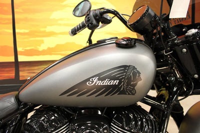 2023 Indian Chief Bobber Dark Horse Titanium Smoke