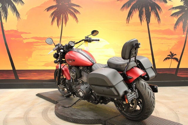 2022 Indian Chief Black Metallic Base