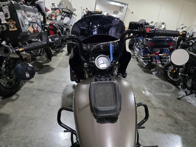 2019 Indian Scout Bobber ABS Bronze Smoke Base
