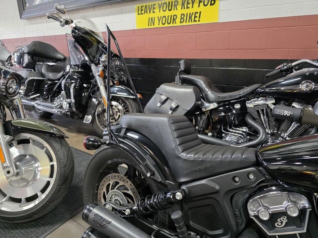 2019 Indian Scout Bobber Thunder Black