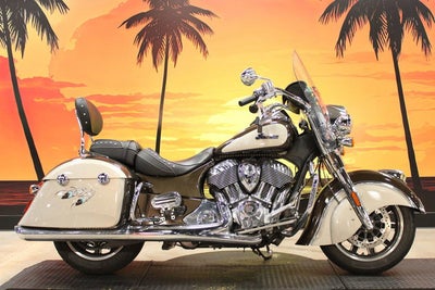 2024 Indian Springfield Black Metallic/Titanium Metallic Base