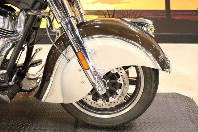 2024 Indian Springfield Black Metallic/Titanium Metallic Base