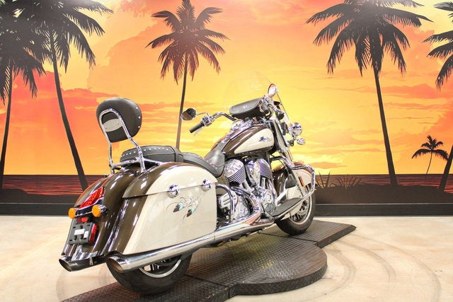 2024 Indian Springfield Black Metallic/Titanium Metallic Base