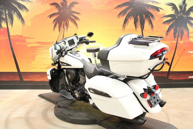 2021 Indian Roadmaster Dark Horse Thunder Black Smoke