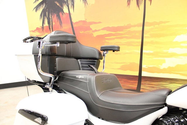 2021 Indian Roadmaster Dark Horse Thunder Black Smoke