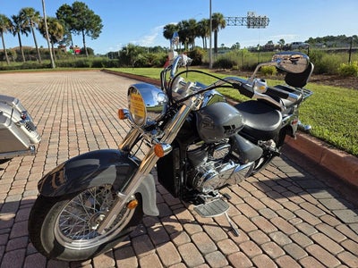 2025 Suzuki Boulevard Base