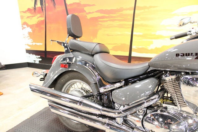 2025 Suzuki Boulevard Base