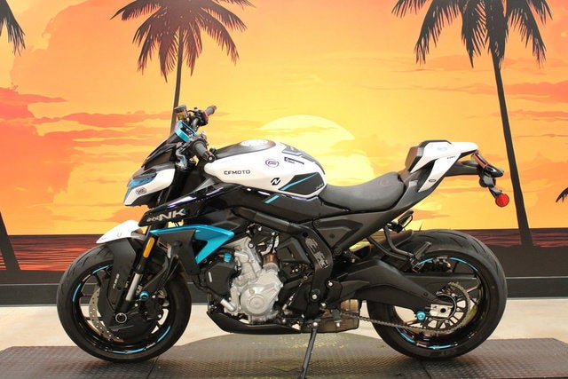 2026 CFMOTO NK Base