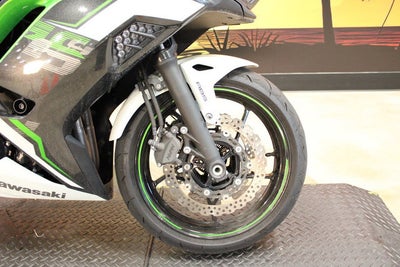 2022 KAWI EX650F Base
