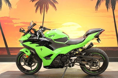 2025 KAWI NINJA 500 SE ABS Base