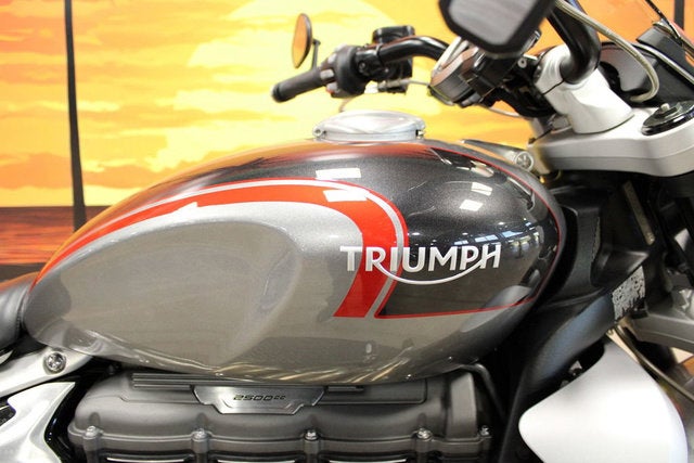 2022 Triumph ROCKET III GT Base