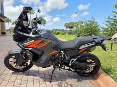 2023 KTM Super Adventure 1290 S