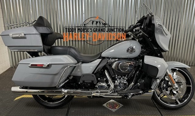 2025 Harley-Davidson® Street Glide Ultra 