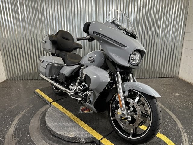 2025 Harley-Davidson® Street Glide Ultra 