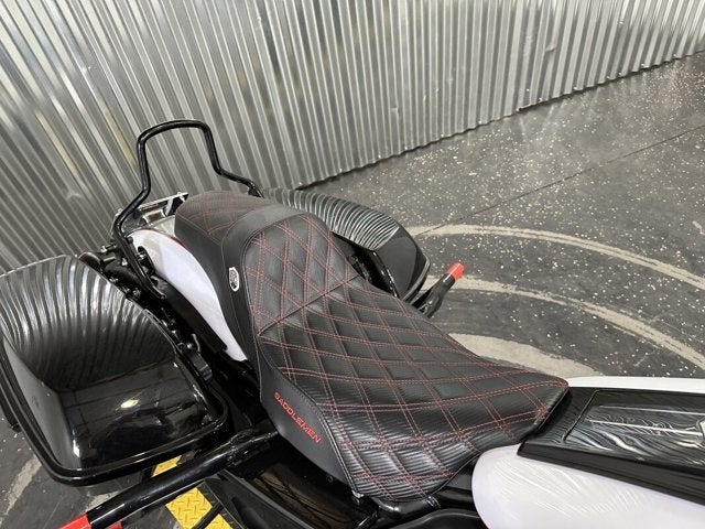 2009 Harley-Davidson® Road King Classic 