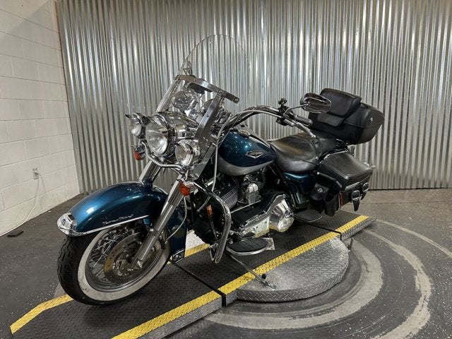 2004 Harley-Davidson® Road King Classic 