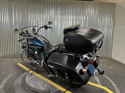 2004 Harley-Davidson® Road King Classic 