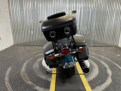 2004 Harley-Davidson® Road King Classic 
