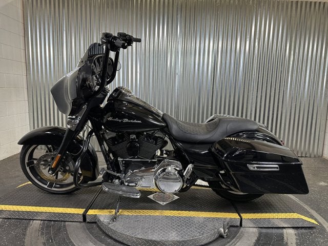 2014 Harley-Davidson® Street Glide 