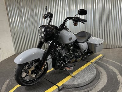 2025 Harley-Davidson® Road King Special 