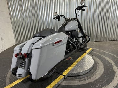 2025 Harley-Davidson® Road King Special 