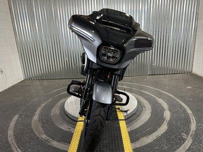 2025 Harley-Davidson® CVO Street Glide 