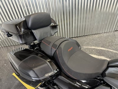 2025 Harley-Davidson® CVO Road Glide 