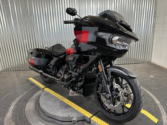2025 Harley-Davidson® CVO Road Glide ST 