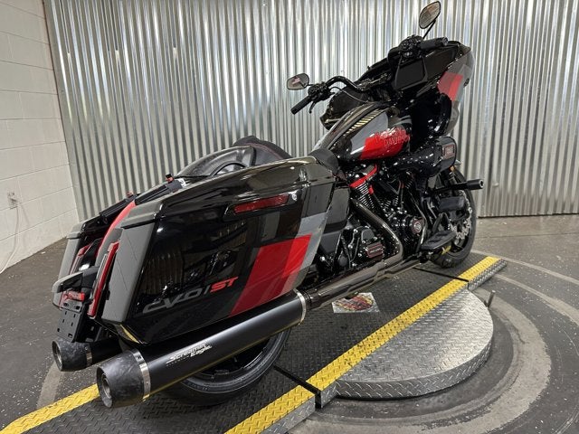 2025 Harley-Davidson® CVO Road Glide ST 