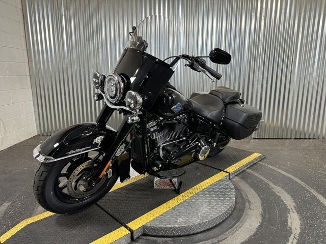 2025 Harley-Davidson® Heritage Classic 