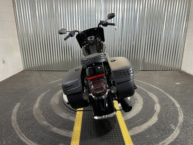 2025 Harley-Davidson® Heritage Classic 