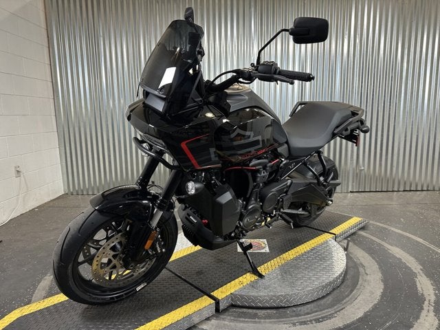 2025 Harley-Davidson® Pan America 1250 ST 
