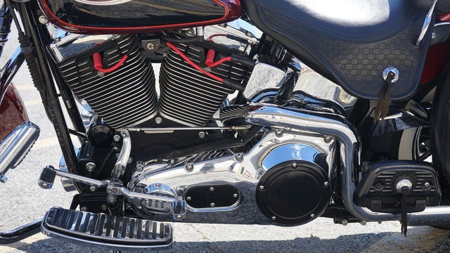 2002 Harley-Davidson FLSTS - Heritage Springer Softail Base