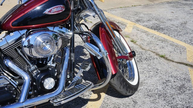 2002 Harley-Davidson FLSTS - Heritage Springer Softail Base