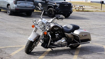 2018 Harley-Davidson FLHR - Road King Base