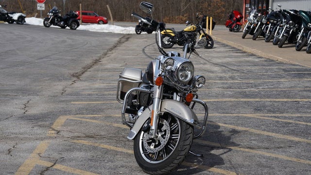 2018 Harley-Davidson FLHR - Road King Base