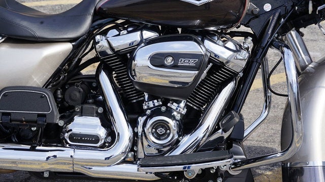 2018 Harley-Davidson FLHR - Road King Base