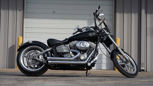 2008 Harley-Davidson FXCW - Rocker Base