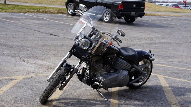 2008 Harley-Davidson FXCW - Rocker Base