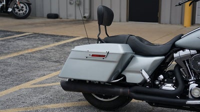 2010 Harley-Davidson FLHX - Street Glide Base
