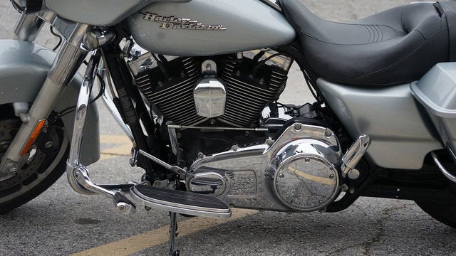 2010 Harley-Davidson FLHX - Street Glide Base