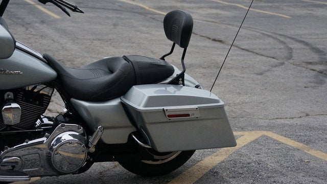 2010 Harley-Davidson FLHX - Street Glide Base