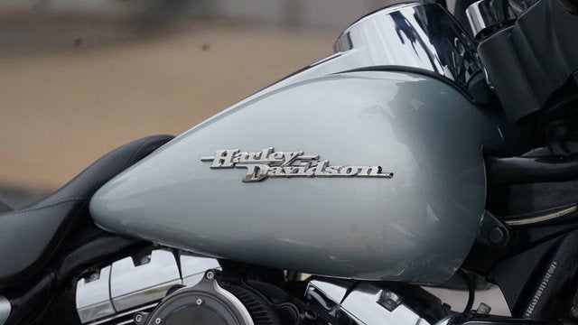 2010 Harley-Davidson FLHX - Street Glide Base