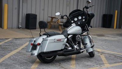 2010 Harley-Davidson FLHX - Street Glide Base