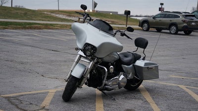 2010 Harley-Davidson FLHX - Street Glide Base