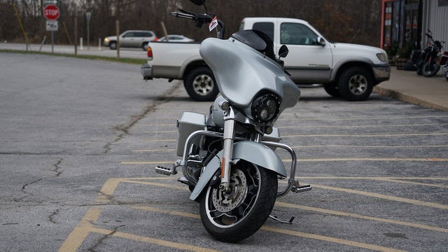 2010 Harley-Davidson FLHX - Street Glide Base