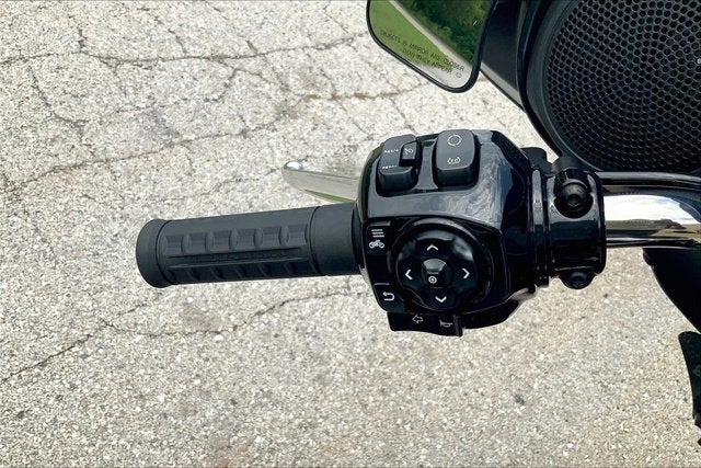 2024 Harley-Davidson FLHX - Street Glide Base