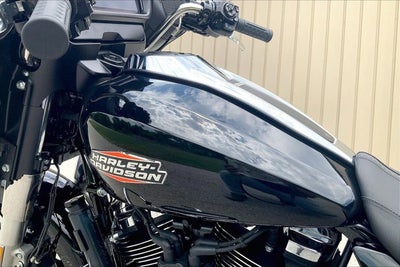 2024 Harley-Davidson FLHX - Street Glide Base