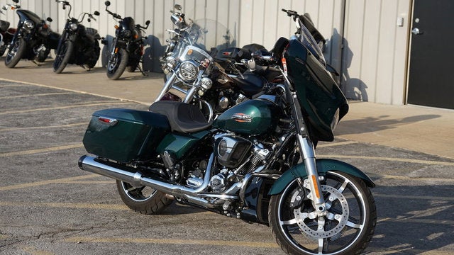 2024 Harley-Davidson FLHX - Street Glide Base